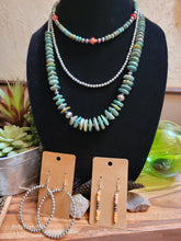 Load image into Gallery viewer, Graduated Turquoise Necklace with Navajo Pearl Beads
