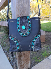 Load image into Gallery viewer, Trinity Ranch Hair-On Cowhide Concealed Handgun Hobo
